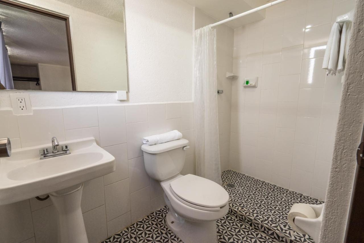 Hotel Delf-Inn Куернавака Екстер'єр фото